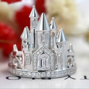 🆕 Beautiful White Gold Plated Castle Ring